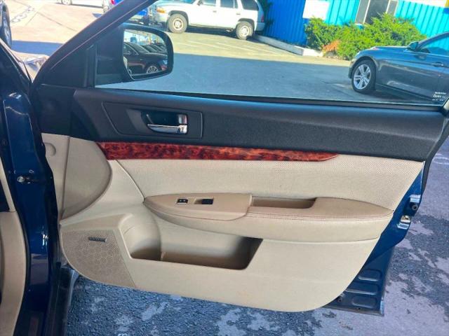 2011 Subaru Outback 2.5i Limited