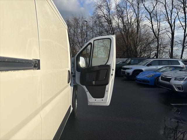 2026 Ram ProMaster Cargo Van Tradesman Low Roof 136" WB w/Pass Seat