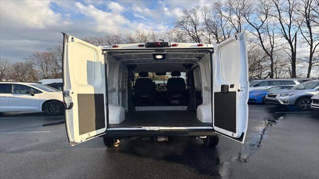 2026 Ram ProMaster Cargo Van Tradesman Low Roof 136" WB w/Pass Seat
