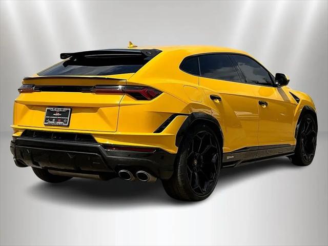 2023 Lamborghini Urus Performante