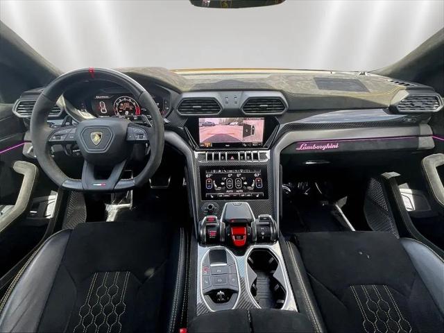 2023 Lamborghini Urus Performante