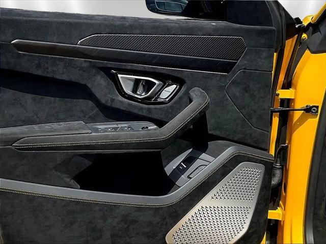 2023 Lamborghini Urus Performante