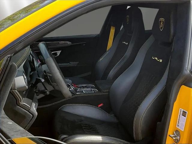 2023 Lamborghini Urus Performante