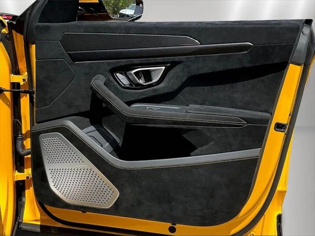 2023 Lamborghini Urus Performante