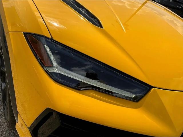 2023 Lamborghini Urus Performante