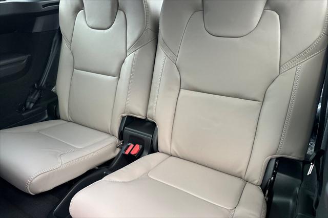 2026 Volvo XC90 Ultra Dark Theme, B6 AWD Gas (mild hybrid), Gasoline, 7 Seats