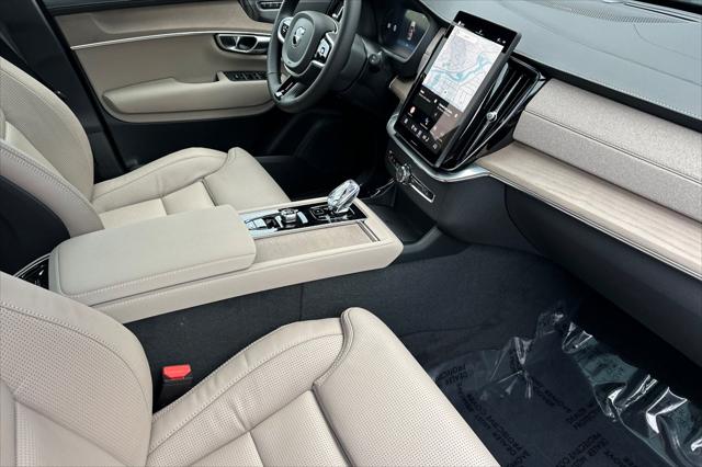 2026 Volvo XC90 Ultra Dark Theme, B6 AWD Gas (mild hybrid), Gasoline, 7 Seats