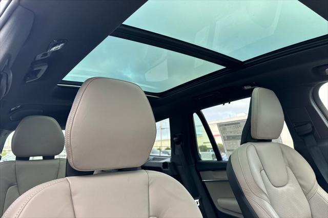 2026 Volvo XC90 Ultra Dark Theme, B6 AWD Gas (mild hybrid), Gasoline, 7 Seats