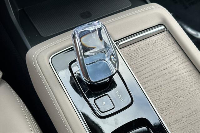 2026 Volvo XC90 Ultra Dark Theme, B6 AWD Gas (mild hybrid), Gasoline, 7 Seats