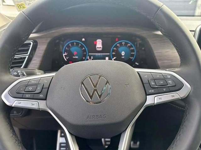 2026 Volkswagen Atlas SEL Premium R-Line