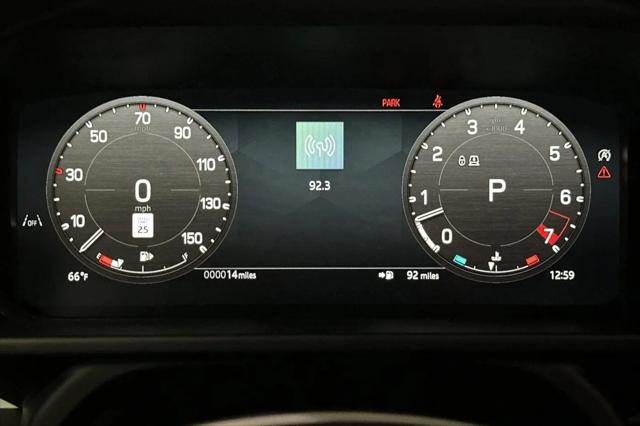2025 Land Rover Defender 130 P400 X-Dynamic SE