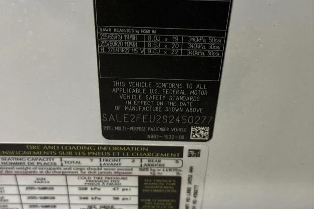 2025 Land Rover Defender 130 P400 X-Dynamic SE