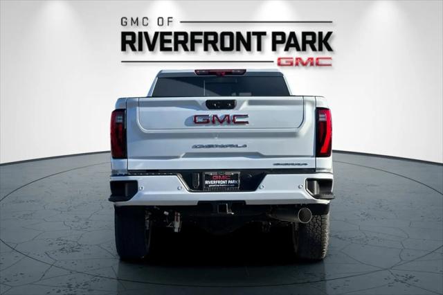 2026 GMC Sierra 2500HD Crew Cab, Standard Bed, Denali, 4WD