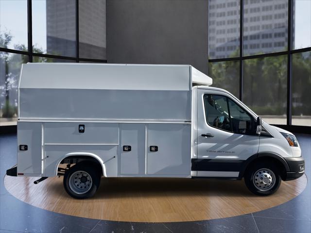 2023 Ford Transit Cutaway Base
