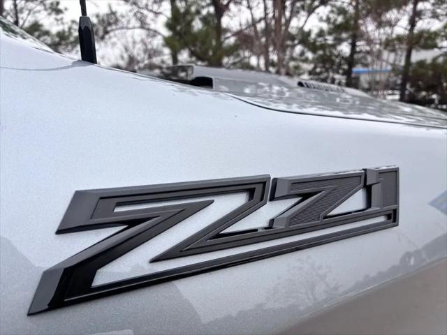 2026 Chevrolet Silverado 1500 4WD Crew Cab Short Bed Custom Trail Boss