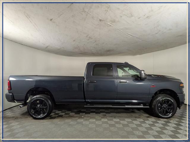 2026 Ram 2500 Black Express Crew Cab 4x4 8 Box