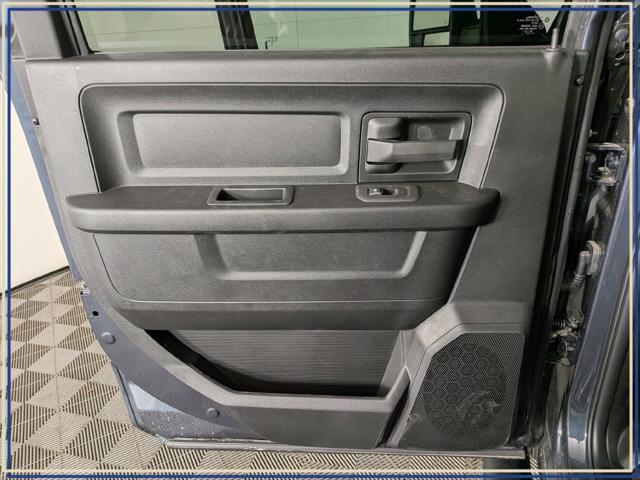 2026 Ram 2500 Black Express Crew Cab 4x4 8 Box