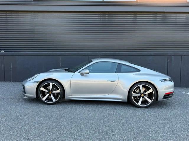 2024 Porsche 911 Carrera