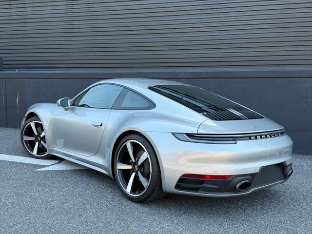2024 Porsche 911 Carrera