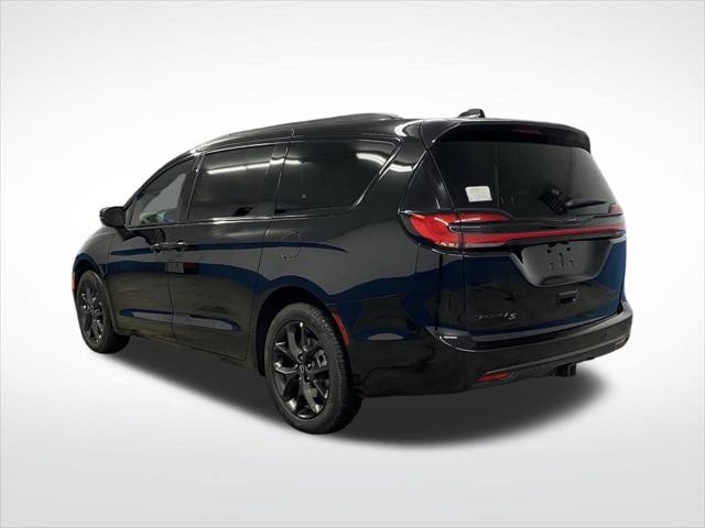 2026 Chrysler Pacifica Limited AWD