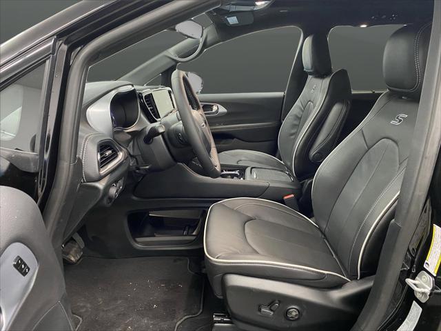 2026 Chrysler Pacifica Limited AWD
