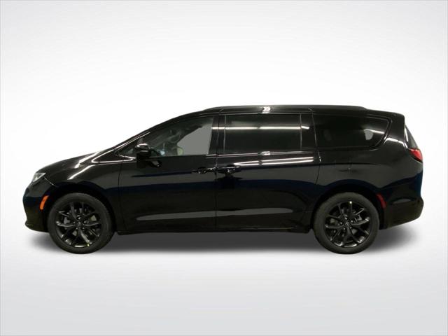 2026 Chrysler Pacifica Limited AWD