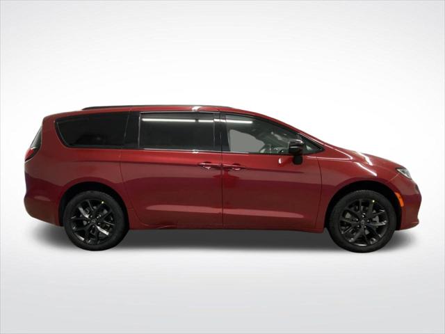 2026 Chrysler Pacifica Limited AWD
