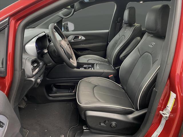 2026 Chrysler Pacifica Limited AWD