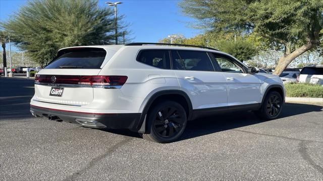 2026 Volkswagen Atlas SE with Technology