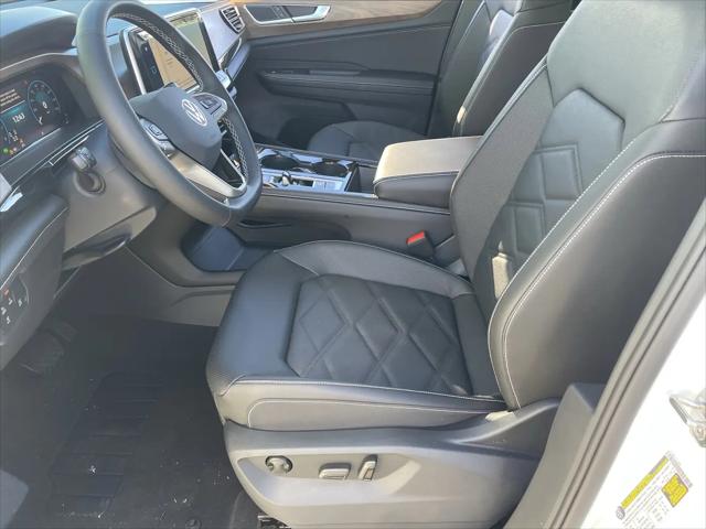 2026 Volkswagen Atlas SE with Technology