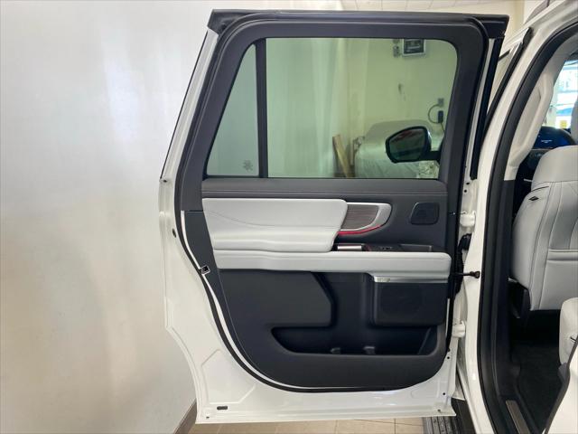2025 Ford Expedition Platinum MAX