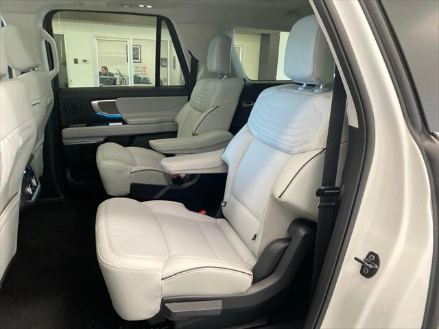 2025 Ford Expedition Platinum MAX