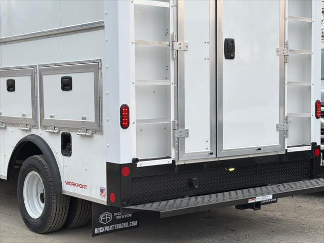 2026 Ford E-450 Cutaway Base