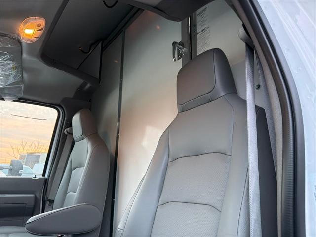 2026 Ford E-450 Cutaway Base