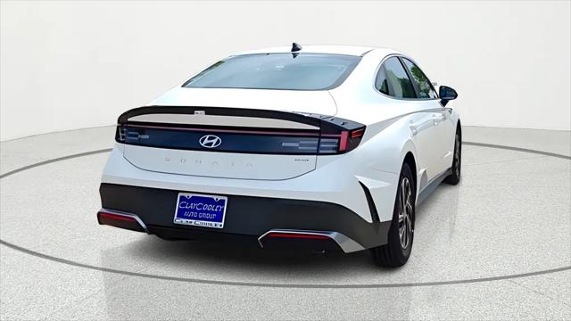 2026 Hyundai Sonata Hybrid Blue
