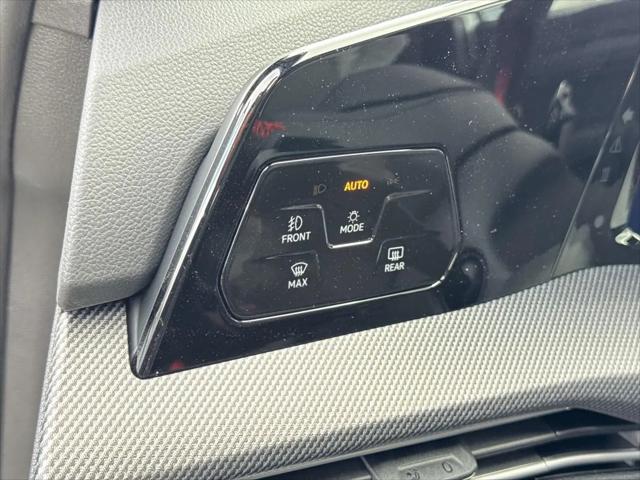 2026 Volkswagen Golf GTI Autobahn