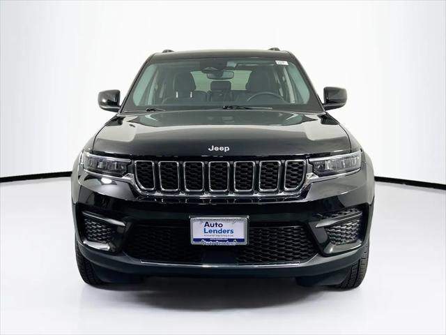 2023 Jeep Grand Cherokee Laredo 4x4