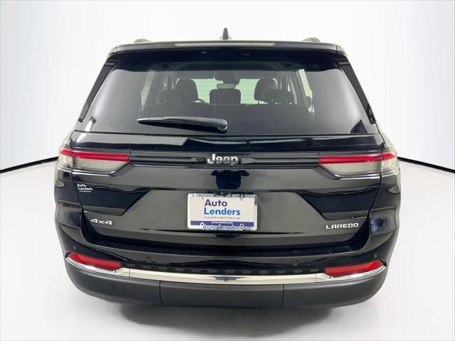 2023 Jeep Grand Cherokee Laredo 4x4