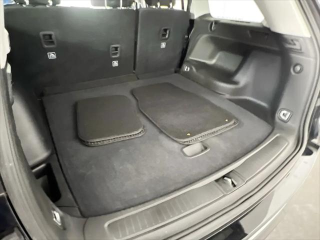 2023 Jeep Grand Cherokee Laredo 4x4