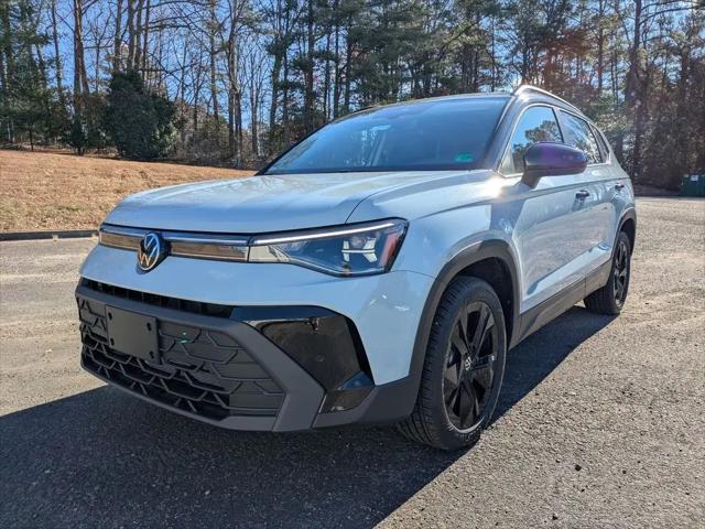 2026 Volkswagen Taos SE Black