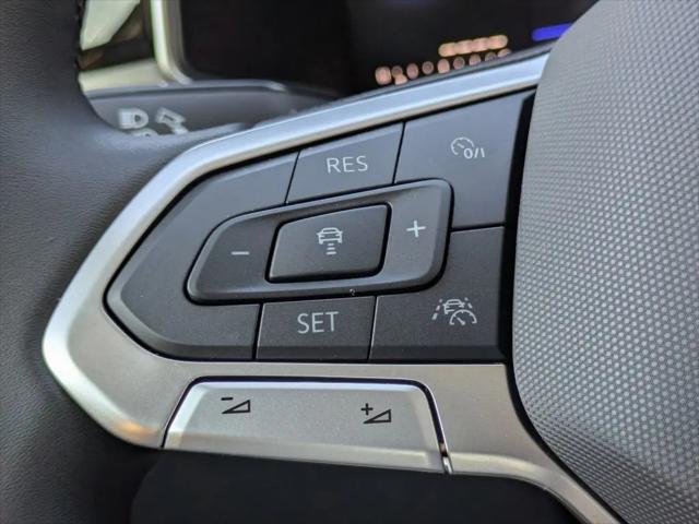 2026 Volkswagen Taos SE Black