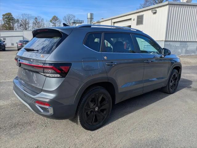 2026 Volkswagen Taos SE