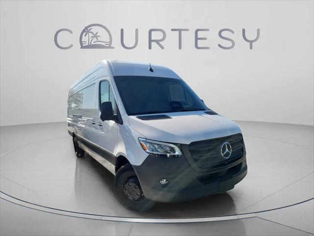 2026 Mercedes-Benz Sprinter 3500 High Roof 4-Cyl Diesel HO