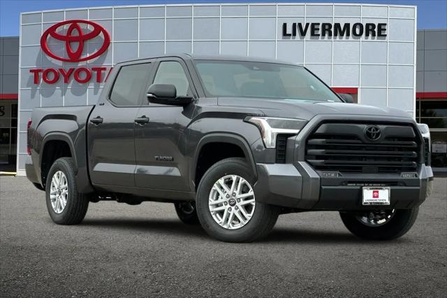 2026 Toyota Tundra SR5 CrewMax 5.5' Bed