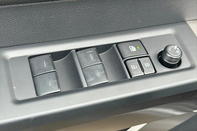 2026 Toyota Tundra SR5 CrewMax 5.5' Bed
