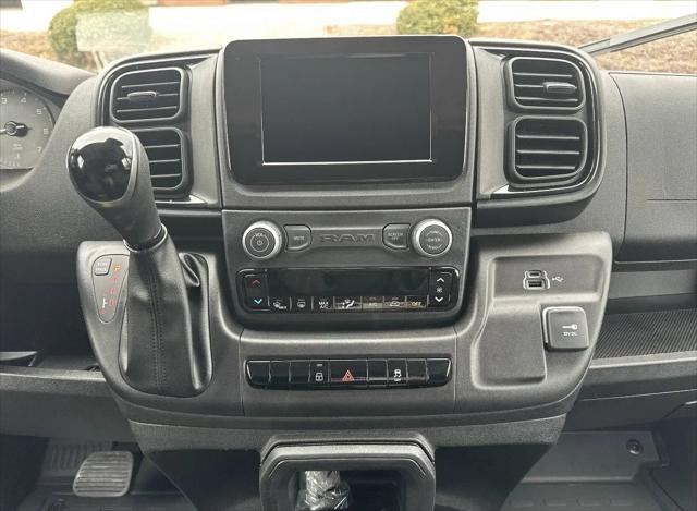 2026 Ram ProMaster Cargo Van Tradesman Low Roof 136" WB w/Pass Seat