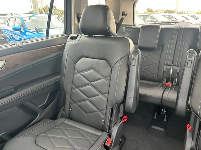 2026 Volkswagen Atlas SE with Technology