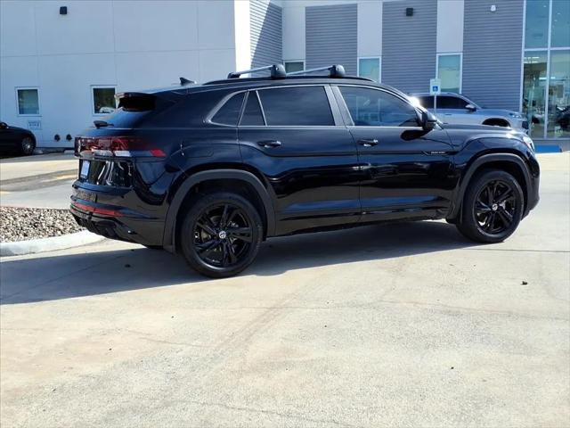 2026 Volkswagen Atlas Cross Sport SEL R-Line Black