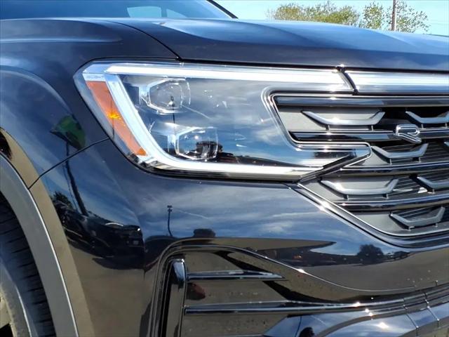 2026 Volkswagen Atlas Cross Sport SEL R-Line Black