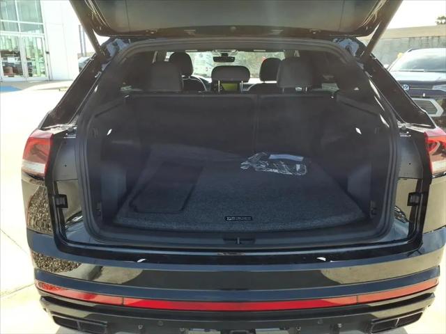 2026 Volkswagen Atlas Cross Sport SEL R-Line Black